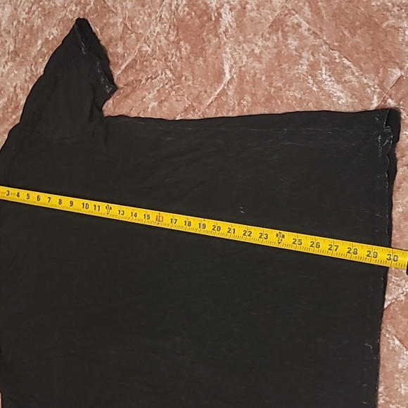 Affliction Men's Large Black V Neck Shirt - Picture 7 of 7